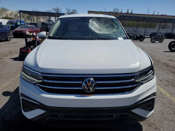2024 Volkswagen Tiguan S with VIN 3VVRB7AX6RM198519, listed as a Copart auction lot 55683755 with Not provided miles and Salvage title. Bid and sale history available at DreamBid. Image 5.
