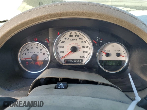 2006 Ford F-150 XL с VIN 1FTPX12V86FB66135, выставлен на аукционе Copart как лот 49685665 с пробегом 347 573 миль миль и Списание • Salvage title. История ставок и продаж доступна на DreamBid. Изображение 9.