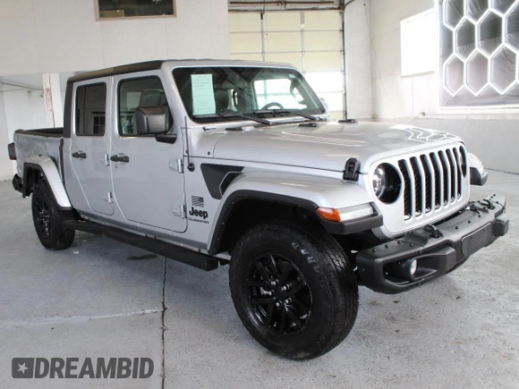 2023 Jeep Gladiator Freedom с VIN 1C6HJTAGXPL518694, выставлен на аукционе Copart как лот 54447635 с пробегом 9 460 миль миль и Списание • Salvage title. История ставок и продаж доступна на DreamBid. Изображение 1.