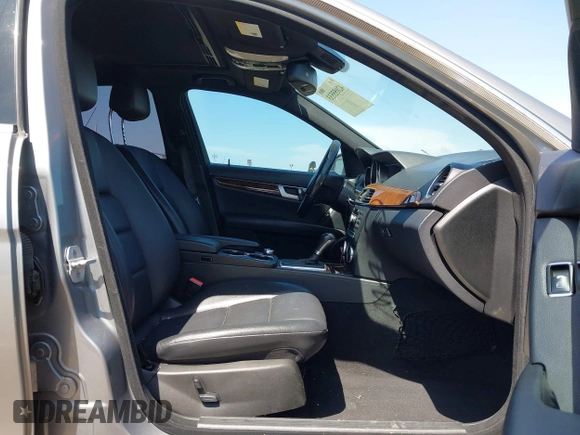2014 Mercedes-Benz C 250 Sport with VIN WDDGF4HB9EA961665, listed as a IAAI auction lot 42055533 with 112,404 mi miles and . Bid and sale history available at DreamBid. Image 5.