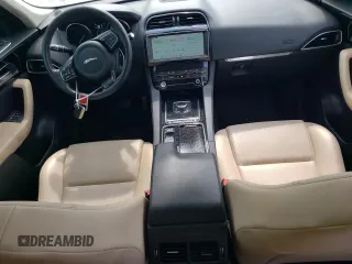 2020 Jaguar F-Pace 25t Premium z VIN SADCJ2FX2LA622614, wystawiony jako Copart lot #61855884 z przebiegiem 116 046 mil mil oraz Szkody całkowita. Historia ofert i sprzedaży dostępna na DreamBid. Obrazek 8.
