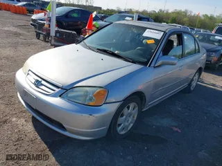 2002 Honda Civic EX with VIN 2HGES26752H548690, listed as a IAAI auction lot 42024682 with 226,881 mi miles. Bid and sale history available at carsss.com. Image 2.