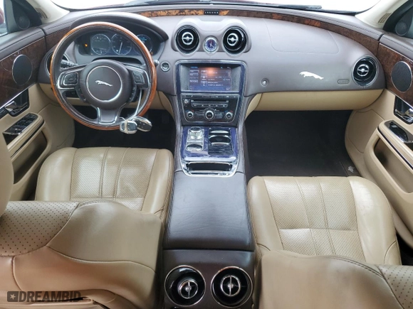 2011 Jaguar XJ with VIN SAJWA1CB4BLV20991, listed as a Copart auction lot 43922165 with NaN miles and Salvage Title. Bid and sale history available at carsss.com. Image 8.