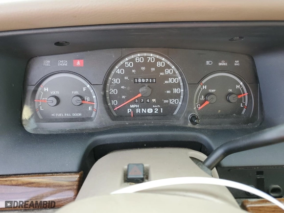 2004 Ford Crown Victoria LX with VIN 2FAFP74W24X132204, listed as a Copart auction lot 86191314 with 169,711 mi miles and Salvage Title. Bid and sale history available at carsss.com. Image 9.