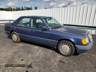 1990 Mercedes-Benz 300 with VIN WDBEA30D4LB250047, listed as a Copart auction lot 74139384 with 276,613 mi miles and Clean Title. Bid and sale history available at carsss.com. Image 4.