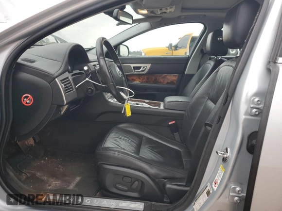 2011 Jaguar XF with VIN SAJWA0FB6BLS12162, listed as a Copart auction lot 86744904 with 135,943 mi miles and Salvage Title. Bid and sale history available at carsss.com. Image 7.
