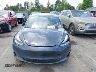 2022 Tesla Model 3 Long Range z VIN 5YJ3E1EB4NF175634, wystawiony jako IAAI lot #42021674 z przebiegiem 39 475 mil mil oraz . Historia ofert i sprzedaży dostępna na DreamBid. Obrazek 12.