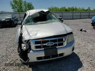 2011 Ford Escape XLS с VIN 1FMCU0C77BKB53875, выставлен на аукционе Copart как лот 53185705 с пробегом 222 070 миль миль и Списание • Salvage title. История ставок и продаж доступна на DreamBid. Изображение 11.