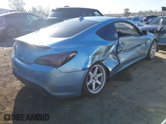 2010 Hyundai Genesis Coupe z VIN KMHHT6KD9AU011193, wystawiony jako IAAI lot #41711921 z przebiegiem 116 446 mil mil oraz . Historia ofert i sprzedaży dostępna na DreamBid. Obrazek 4.