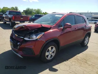 2022 Chevrolet Trax LT with VIN KL7CJPSM1NB564493, listed as a Copart auction lot 57757815 with 17,750 mi miles and Salvage title. Bid and sale history available at DreamBid. Image 1.