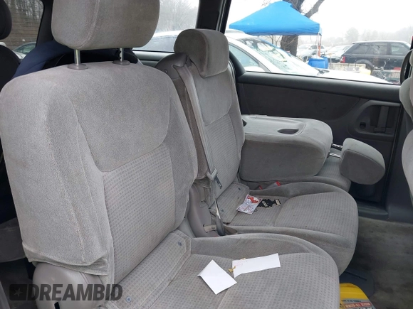 2008 Toyota Sienna CE z VIN 5TDZK23C88S196667, wystawiony jako IAAI lot #41965627 z przebiegiem 147 020 mil mil oraz . Historia ofert i sprzedaży dostępna na DreamBid. Obrazek 8.