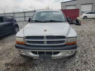 2004 Dodge Dakota Sport z VIN 1D7HG38K04S740136, wystawiony jako Copart lot #57356795 z przebiegiem 181 507 mil mil oraz Tytuł czysty. Historia ofert i sprzedaży dostępna na DreamBid. Obrazek 5.