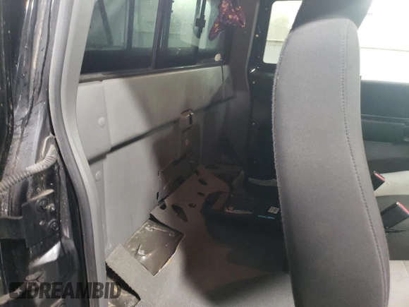 2005 Ford Ranger XLT with VIN 1FTYR44U35PB10164, listed as a Copart auction lot 44529615 with 142,072 mi miles and Salvage title. Bid and sale history available at DreamBid. Image 10.