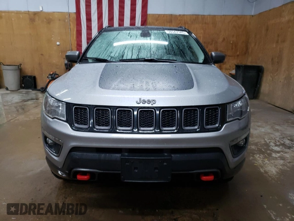 2020 Jeep Compass Trailhawk with VIN 3C4NJDDB4LT112426, listed as a Copart auction lot 56547345 with 40,827 mi miles and Salvage title. Bid and sale history available at DreamBid. Image 5.