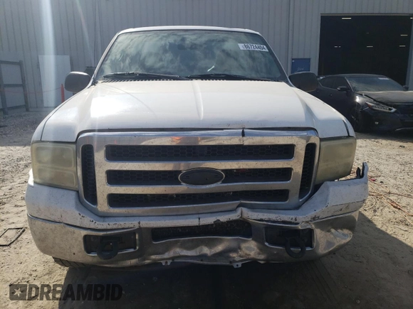 2005 Ford F-250 XL with VIN 1FTSF20PX5EA68218, listed as a Copart auction lot 86724404 with 258,036 mi miles and Salvage title. Bid and sale history available at DreamBid. Image 5.