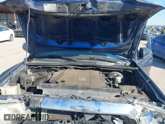 2015 Toyota Tacoma with VIN 5TFLU4EN6FX112038, listed as a IAAI auction lot 41592759 with 236,252 mi miles. Bid and sale history available at carsss.com. Image 10.
