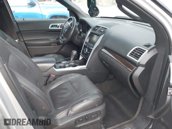 2015 Ford Explorer Limited with VIN 1FM5K7F82FGA99499, listed as a IAAI auction lot 41977756 with 195,622 mi miles and . Bid and sale history available at carsss.com. Image 5.