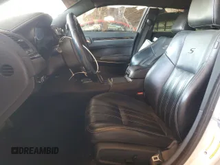 2019 Chrysler 300 S with VIN 2C3CCABG5KH539396, listed as a Copart auction lot 50924075 with 104,164 mi miles and Salvage Title. Bid and sale history available at DreamBid. Image 7.