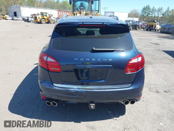 2012 Porsche Cayenne S z VIN WP1AB2A27CLA49899, wystawiony jako IAAI lot #42081215 z przebiegiem 147 920 mil mil oraz . Historia ofert i sprzedaży dostępna na DreamBid. Obrazek 16.