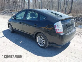 2006 Toyota Prius with VIN JTDKB20U067534309, listed as a IAAI auction lot 42062045 with 149,697 mi miles. Bid and sale history available at carsss.com. Image 3.