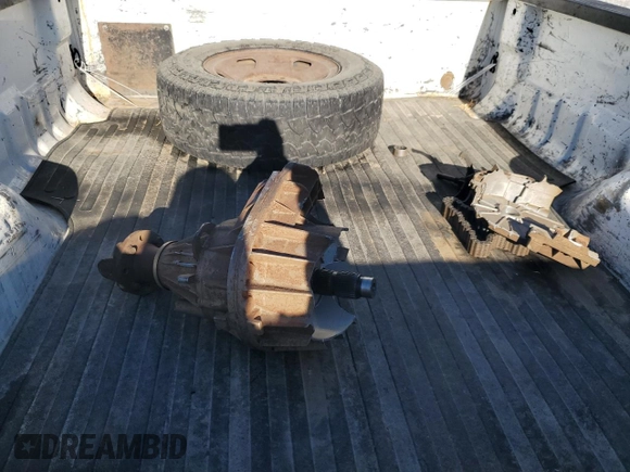 2008 Ford F-350 XL with VIN 1FTWX31R58ED57984, listed as a Copart auction lot 43121415 with 182,945 mi miles and Salvage Title. Bid and sale history available at DreamBid. Image 12.