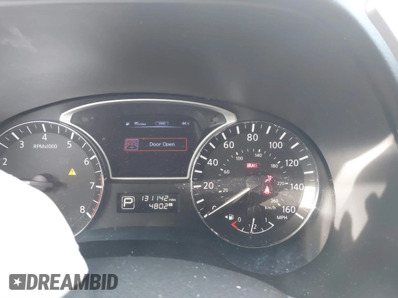 2014 Nissan Pathfinder Platinum with VIN 5N1AR2MM0EC688604, listed as a IAAI auction lot 41434433 with 131,142 mi miles and . Bid and sale history available at DreamBid. Image 7.