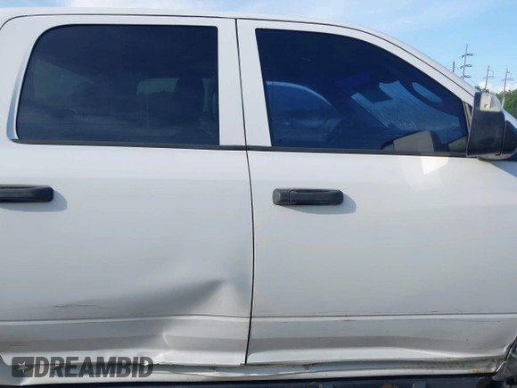 2015 Ram 2500 Tradesman with VIN 3C6UR5CL8FG664889, listed as a IAAI auction lot 42553170 with 169,910 mi miles and . Bid and sale history available at DreamBid. Image 13.