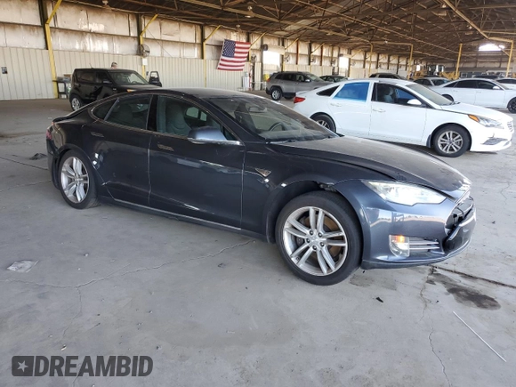 2016 Tesla Model S 70 with VIN 5YJSA1E15GF131448, listed as a Copart auction lot 57100245 with 84,503 mi miles and Clean title. Bid and sale history available at DreamBid. Image 4.