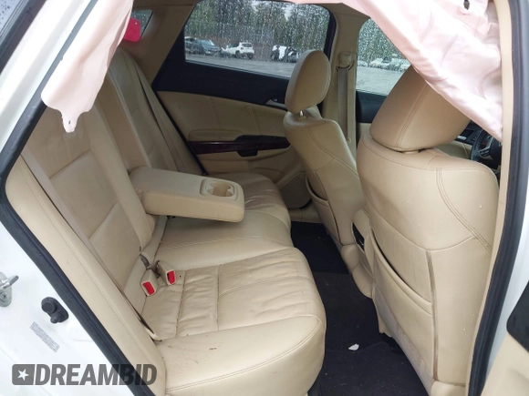 2010 Honda Crosstour EX-L z VIN 5J6TF2H55AL010444, wystawiony jako IAAI lot #42187788 z przebiegiem 217 940 mil mil oraz . Historia ofert i sprzedaży dostępna na DreamBid. Obrazek 8.