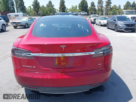 2014 Tesla Model S 60 with VIN 5YJSA1S11EFP33278, listed as a IAAI auction lot 42441781 with Not provided miles and . Bid and sale history available at DreamBid. Image 16.