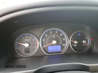 2007 Hyundai Santa Fe SE with VIN 5NMSH13E37H122781, listed as a Copart auction lot 64948575 with 220,481 mi miles and Salvage title. Bid and sale history available at DreamBid. Image 9.