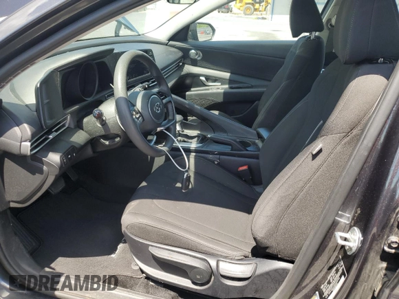 2021 Hyundai Elantra SEL z VIN 5NPLM4AG8MH000938, wystawiony jako Copart lot #56204845 z przebiegiem 90 196 mil mil oraz Szkoda całkowita • Salvage title. Historia ofert i sprzedaży dostępna na DreamBid. Obrazek 7.