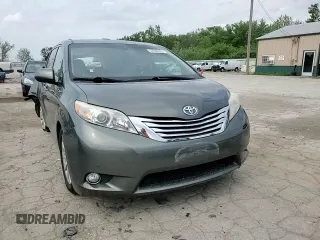 2011 Toyota Sienna XLE AAS z VIN 5TDYK3DC9BS046073, wystawiony jako Copart lot #57030305 z przebiegiem 246 956 mil mil oraz Szkoda całkowita • Salvage title. Historia ofert i sprzedaży dostępna na DreamBid. Obrazek 13.