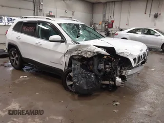2019 Jeep Cherokee Limited z VIN 1C4PJMDX6KD135246, wystawiony jako IAAI lot #41569889 z przebiegiem 31 148 mil mil oraz . Historia ofert i sprzedaży dostępna na DreamBid. Obrazek 1.