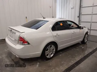 2009 Ford Fusion SEL with VIN 3FAHP08159R142620, listed as a IAAI auction lot 42040385 with 112,672 mi miles and . Bid and sale history available at carsss.com. Image 4.