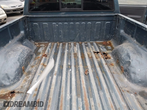 2006 Chevrolet Colorado 1LT with VIN 1GCDT146168187174, listed as a IAAI auction lot 42594654 with 208,604 mi miles and . Bid and sale history available at DreamBid. Image 8.