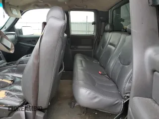 2003 Chevrolet Silverado 1500 LS with VIN 1GCEK19T13E197433, listed as a Copart auction lot 51218665 with 153,797 mi miles and Salvage Title. Bid and sale history available at carsss.com. Image 10.