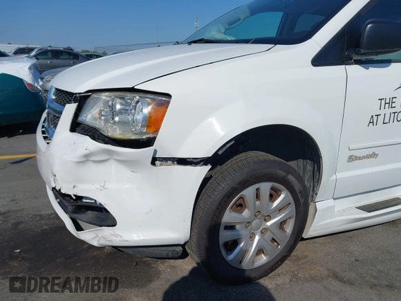 2017 Dodge Grand Caravan SE Plus with VIN 2C4RDGBG4HR746936, listed as a IAAI auction lot 41968024 with 113,156 mi miles and . Bid and sale history available at DreamBid. Image 17.