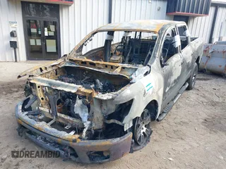 2018 Nissan Titan SV z VIN 1N6AA1EJ2JN526477, wystawiony jako IAAI lot #41872455 z przebiegiem Nie podano mil oraz . Historia ofert i sprzedaży dostępna na DreamBid. Obrazek 2.