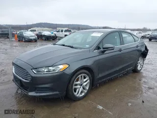 2016 Ford Fusion SE with VIN 3FA6P0H7XGR331935, listed as a IAAI auction lot 41548288 with 122,107 mi miles. Bid and sale history available at carsss.com. Image 2.