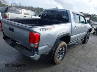 2017 Toyota Tacoma SR5 with VIN 5TFCZ5AN6HX113237, listed as a IAAI auction lot 41716507 with 78,065 mi miles and . Bid and sale history available at DreamBid. Image 4.