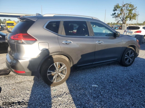 2017 Nissan Rogue SL with VIN JN8AT2MT6HW405885, listed as a Copart auction lot 48282395 with 52,298 mi miles and Salvage Title. Bid and sale history available at carsss.com. Image 3.