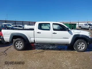 2006 Toyota Tacoma with VIN 3TMMU52N06M002199, listed as a IAAI auction lot 41622522 with 181,818 mi miles and . Bid and sale history available at DreamBid. Image 14.