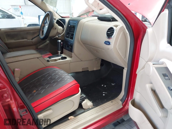 2007 Ford Explorer Sport Trac Limited z VIN 1FMEU33K37UA46557, wystawiony jako IAAI lot #42705451 z przebiegiem 195 699 mil mil oraz . Historia ofert i sprzedaży dostępna na DreamBid. Obrazek 5.