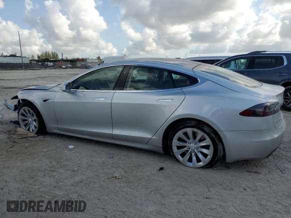 2018 Tesla Model S 75D with VIN 5YJSA1E28JF262521, listed as a Copart auction lot 43563035 with 48,377 mi miles and Salvage Title. Bid and sale history available at DreamBid. Image 2.
