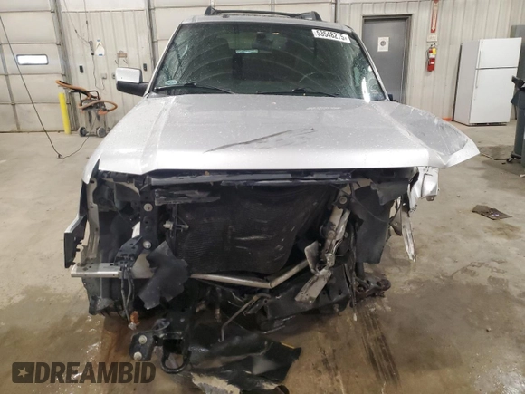 2014 Ford Expedition Limited с VIN 1FMJU2A50EEF65854, выставлен на аукционе Copart как лот 53548275 с пробегом 199 956 миль миль и Списание • Salvage title. История ставок и продаж доступна на DreamBid. Изображение 5.