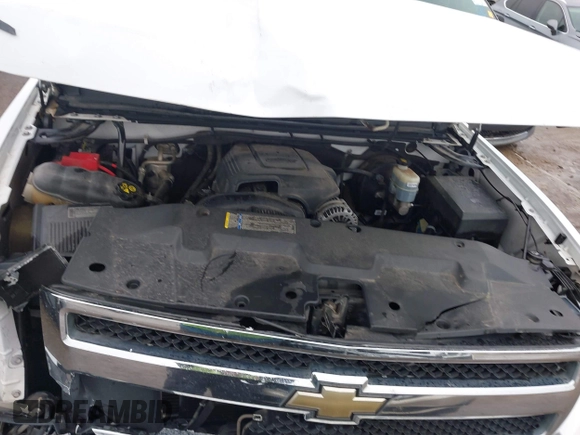 2011 Chevrolet Silverado 1500 LT with VIN 1GCRKSE32BZ176823, listed as a IAAI auction lot 41957809 with 136,759 mi miles and . Bid and sale history available at DreamBid. Image 10.