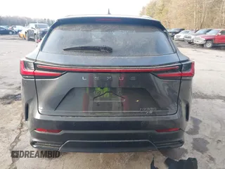 2022 Lexus NX with VIN 2T2GGCEZ4NC006265, listed as a IAAI auction lot 39411215 with 5,481 mi miles. Bid and sale history available at carsss.com. Image 17.
