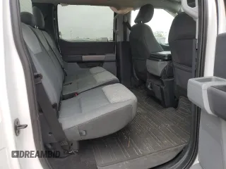 2021 Ford F-150 XL z VIN 1FTEW1CP5MKD10061, wystawiony jako Copart lot #50598155 z przebiegiem 70 055 mil mil oraz Szkoda całkowita • Salvage title. Historia ofert i sprzedaży dostępna na DreamBid. Obrazek 10.