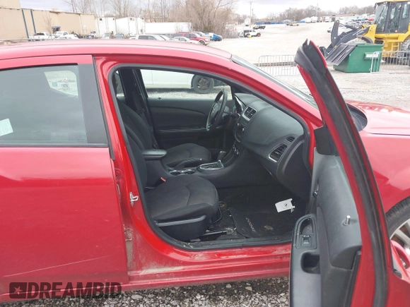 2014 Dodge Avenger SE with VIN 1C3CDZAB0EN220002, listed as a IAAI auction lot 41719914 with 165,330 mi miles and . Bid and sale history available at DreamBid. Image 5.